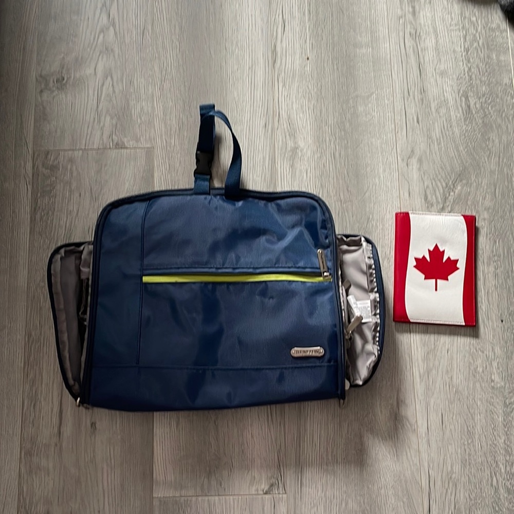 Travelon toiletries travel  case and passport holder
